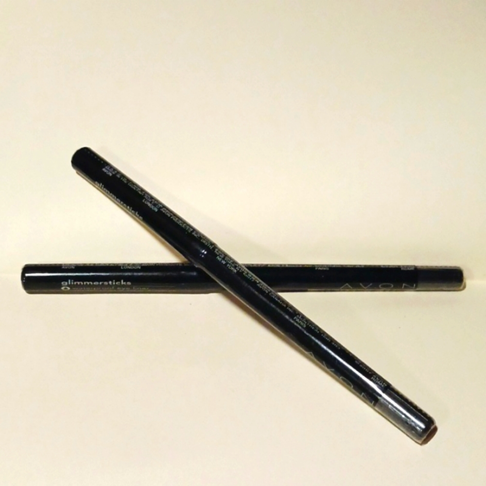 New Avon Glimmerstick, Color Blackest Night, G04